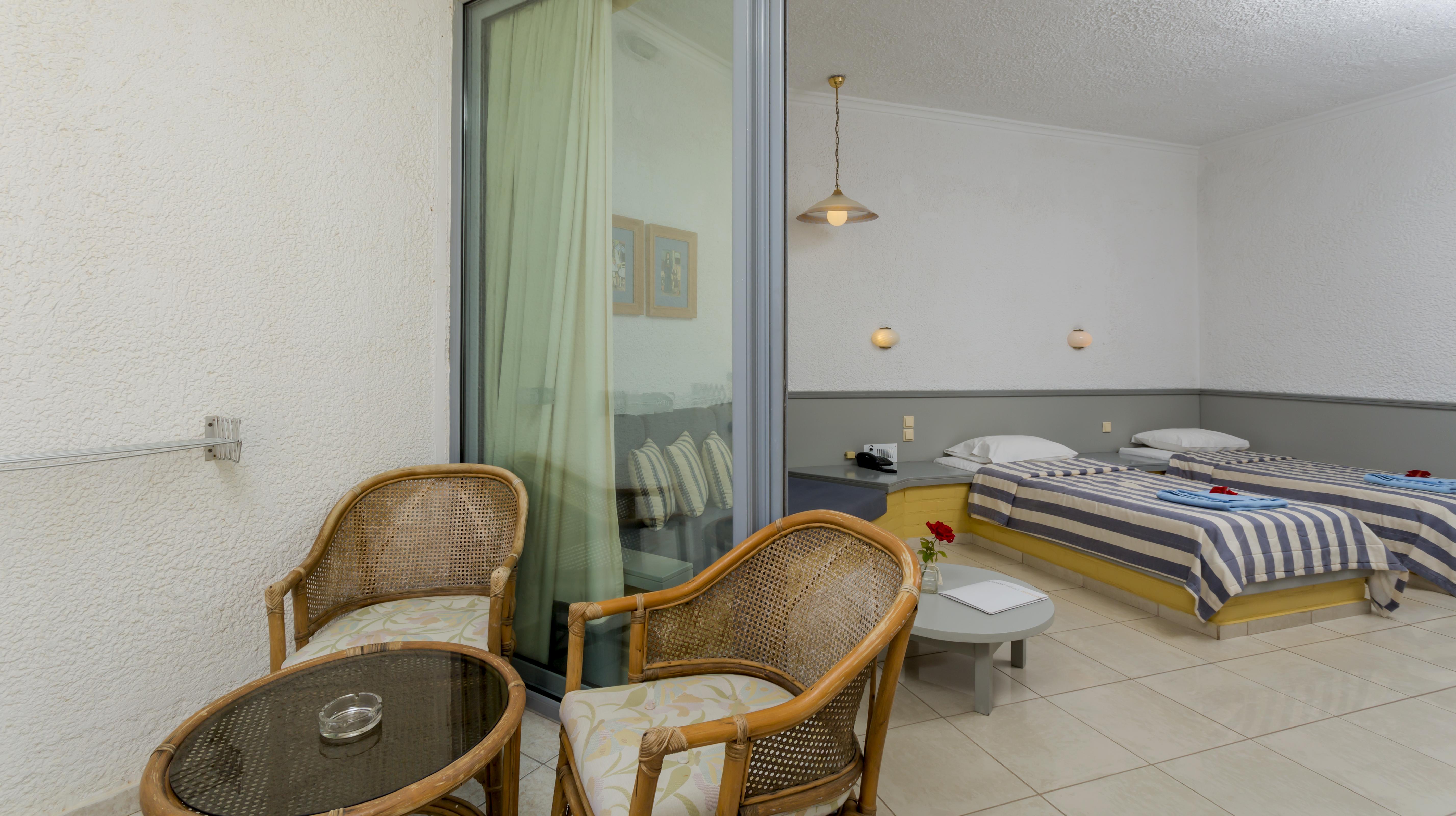 Dessole Dolphin Bay Hotell Amoudara Lasithiou Exteriör bild