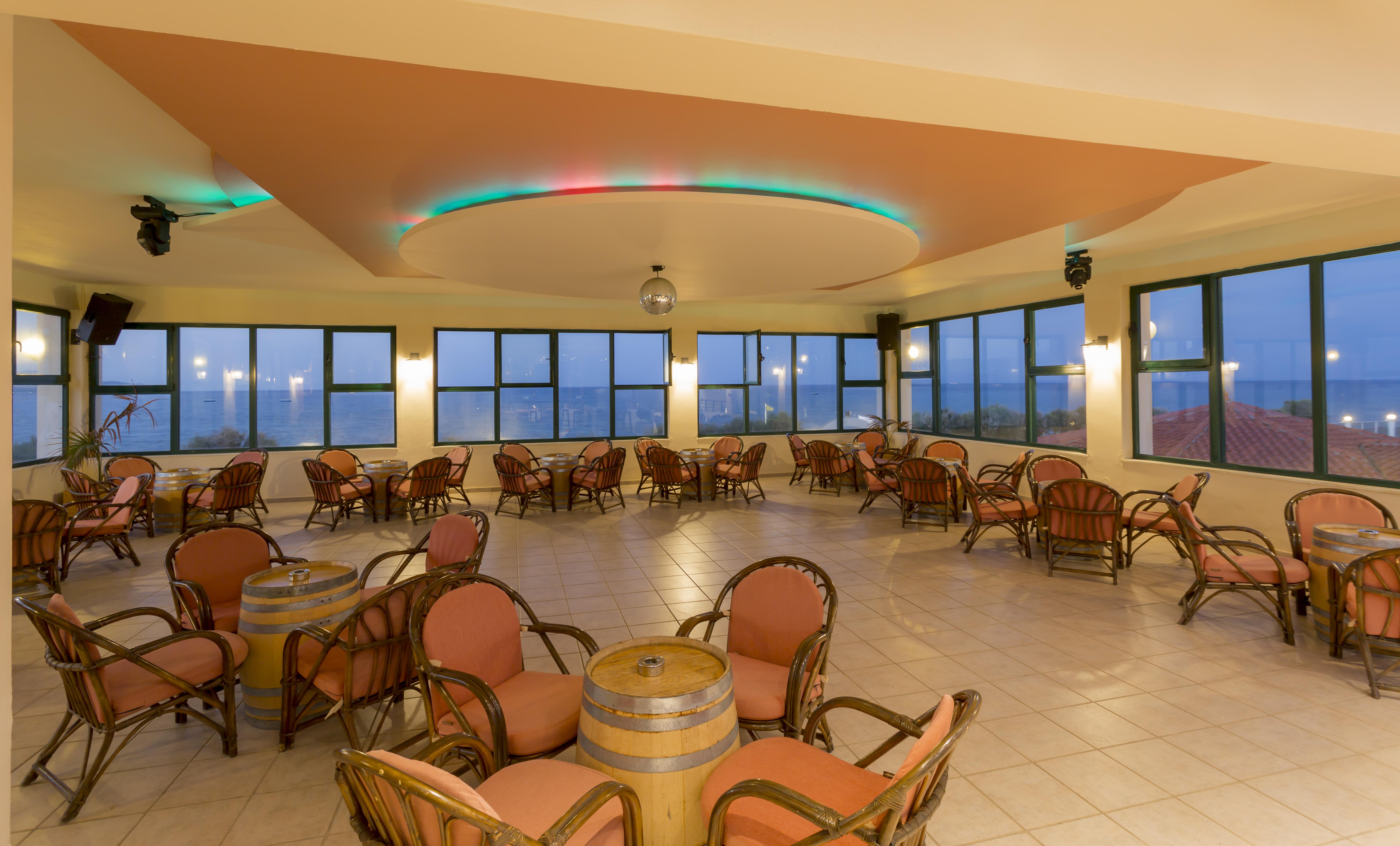 Dessole Dolphin Bay Hotell Amoudara Lasithiou Exteriör bild