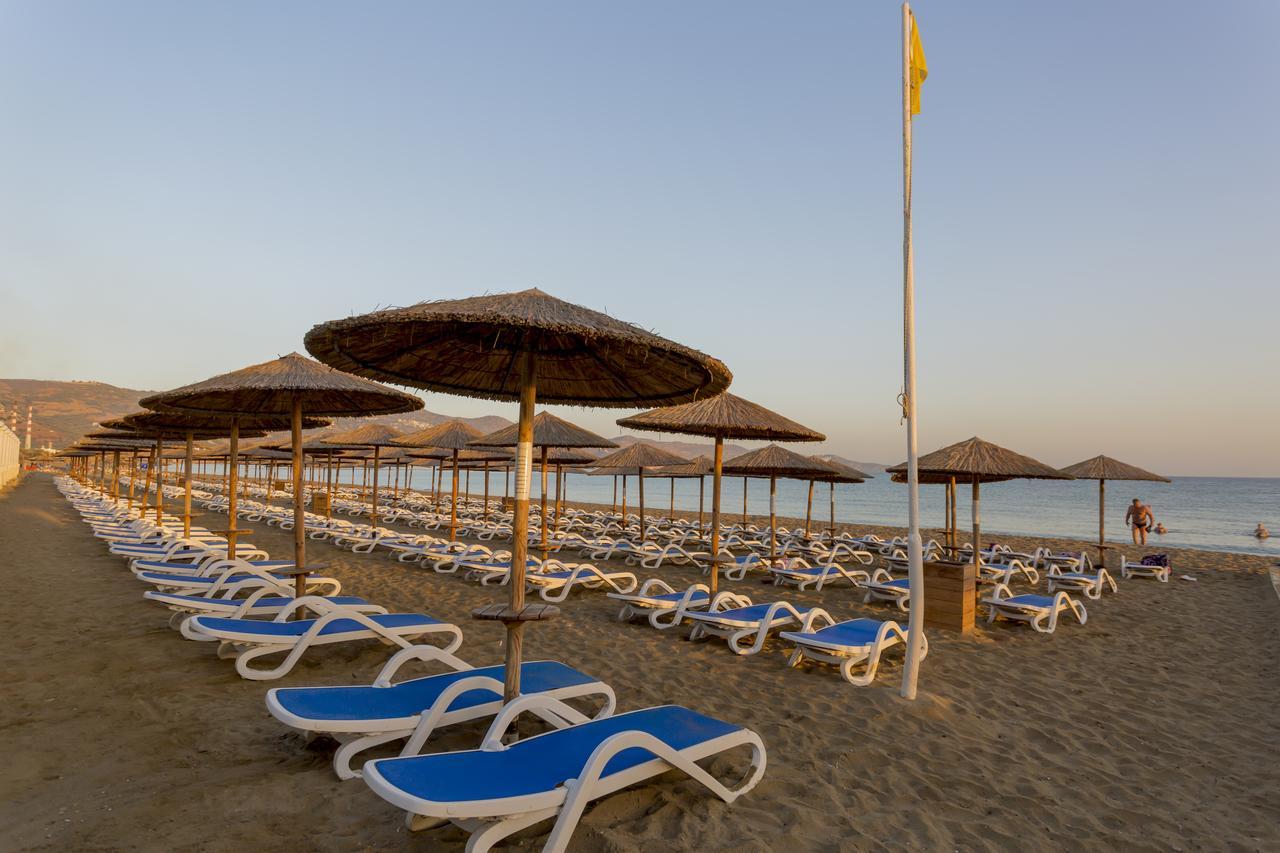 Dessole Dolphin Bay Hotell Amoudara Lasithiou Exteriör bild